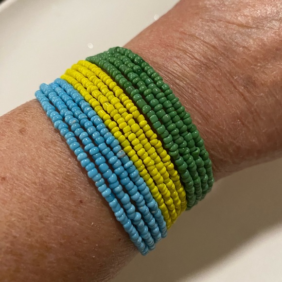 Beaded Slinky Bracelet - Picture 4 of 4